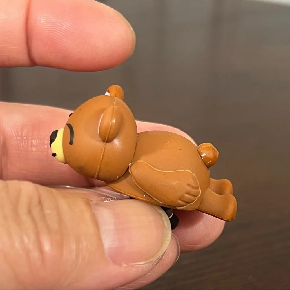 CROCS 3D brown bear on a tummy jibbitz